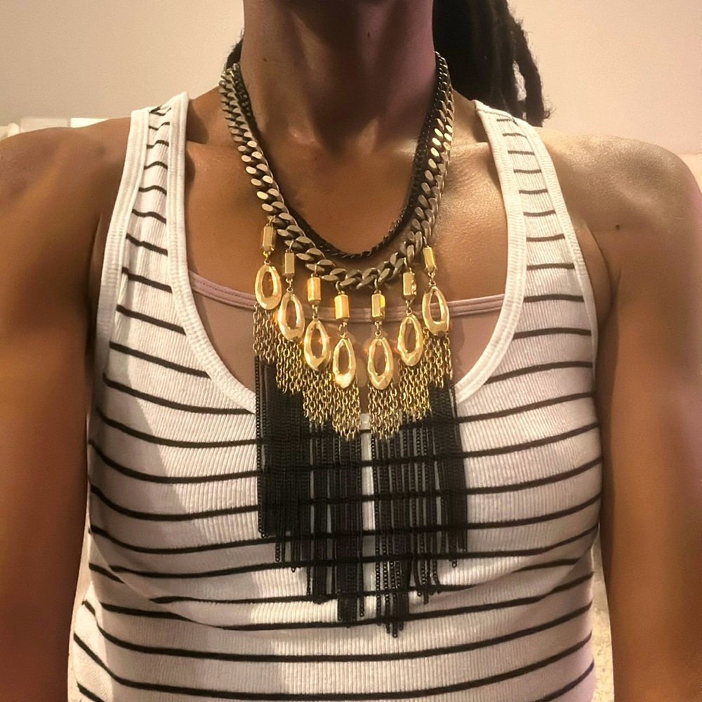 Stella & Dot Black and gold chain necklace